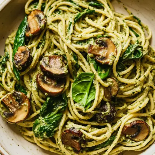Creamy Vegan Spinach and Mushroom Pasta