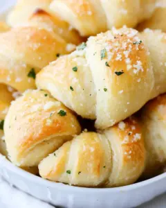 Garlic Butter Cheesy Crescent Rolls